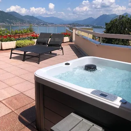 Aurum Apartment *